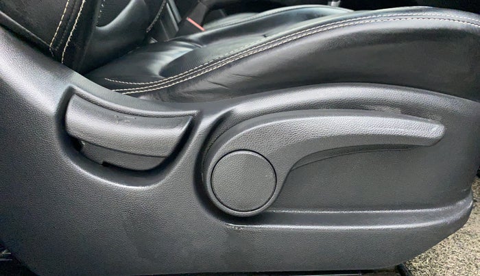 2017 Hyundai Creta 1.6 SX PLUS AUTO PETROL, Petrol, Automatic, 84,834 km, Driver Side Adjustment Panel
