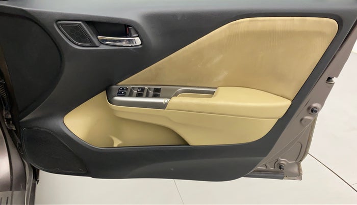 2015 Honda City 1.5L I-VTEC V MT, Petrol, Manual, 57,463 km, Driver Side Door Panels Control