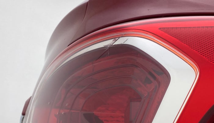 2015 Hyundai Xcent BASE 1.2, CNG, Manual, 64,245 km, Right tail light - Minor damage