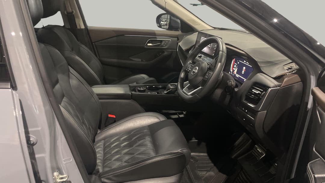 2023 Nissan X-trail Ti-l (4WD), Automatic, 36318 km, Right Side Front Door Cabin View