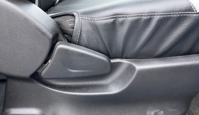 2021 Datsun Redi Go T(O) 1.0, Petrol, Manual, 33,730 km, Driver Side Adjustment Panel