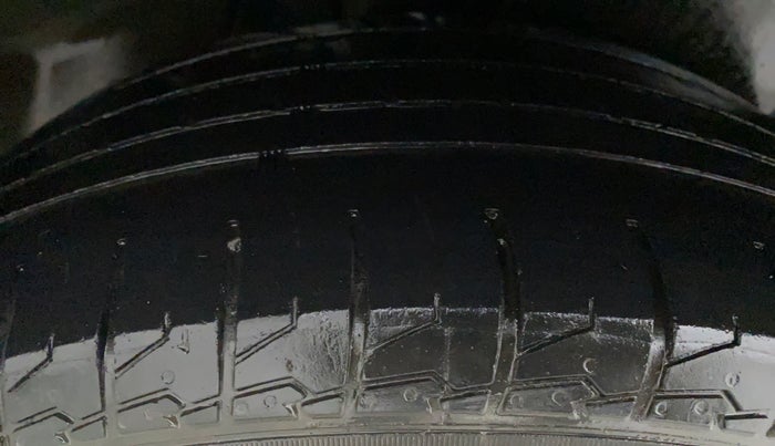 2018 Maruti S Cross ALPHA SHVS, Diesel, Manual, 50,354 km, Left Rear Tyre Tread