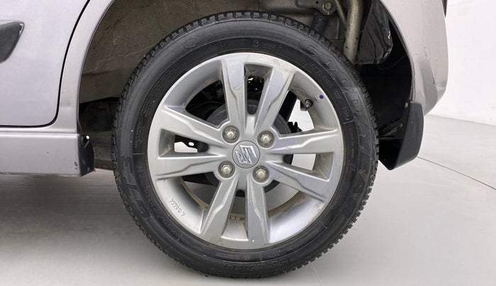 2014 Maruti Wagon R Stingray VXI, Petrol, Manual, 20,228 km, Left Rear Wheel