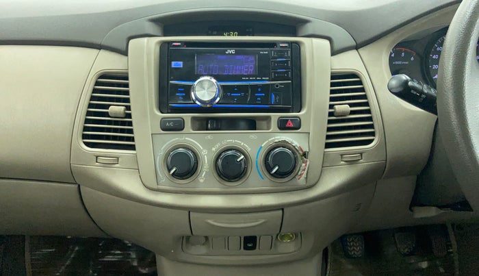 2012 Toyota Innova 2.5 GX 8 STR BS IV, Diesel, Manual, 1,06,630 km, Air Conditioner