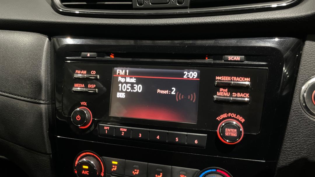 2017 Nissan X-trail St (4x4), Automatic, 132364 km, Infotainment System