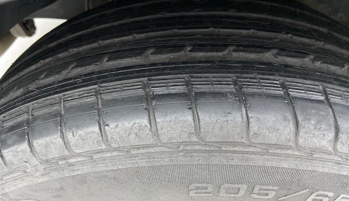 2017 Hyundai Creta 1.4 E PLUS CRDI, Diesel, Manual, 43,626 km, Left Front Tyre Tread