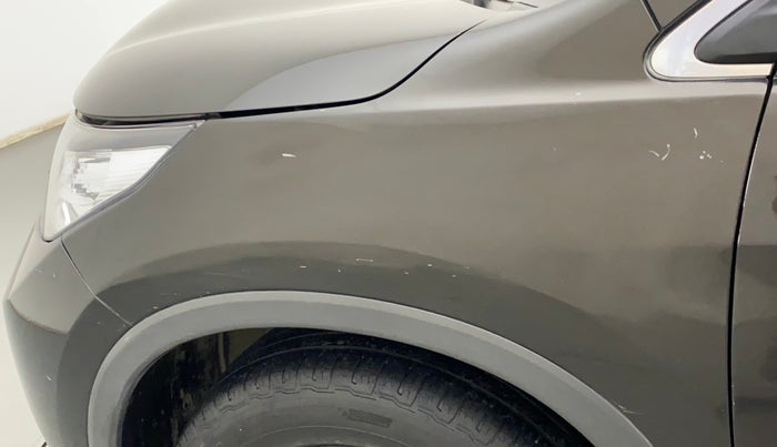 2015 Honda CRV 2.0L I-VTEC 2WD AT, Petrol, Automatic, 1,07,434 km, Left fender - Minor scratches