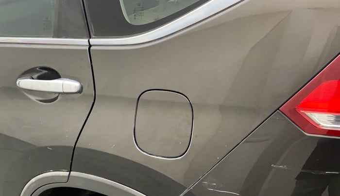 2015 Honda CRV 2.0L I-VTEC 2WD AT, Petrol, Automatic, 1,07,434 km, Left quarter panel - Minor scratches