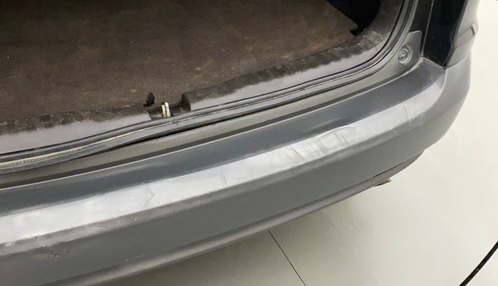 2015 Honda CRV 2.0L I-VTEC 2WD AT, Petrol, Automatic, 1,07,434 km, Rear bumper - Slightly dented