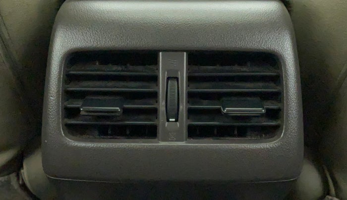 2015 Honda CRV 2.0L I-VTEC 2WD AT, Petrol, Automatic, 1,07,434 km, Rear AC Vents
