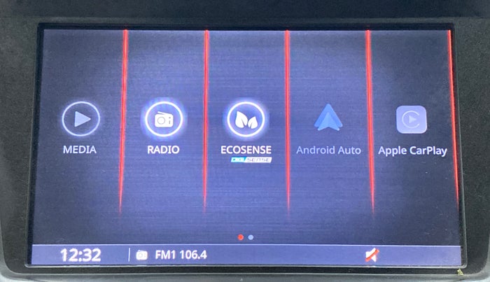 2019 Mahindra XUV300 1.2 W8 OPT, Petrol, Manual, 13,538 km, Apple CarPlay and Android Auto