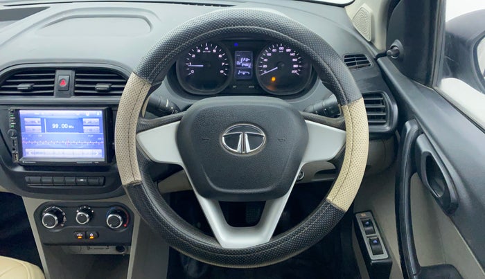 2017 Tata Tiago XE 1.2 REVOTRON, Petrol, Manual, 94,860 km, Steering Wheel Close Up