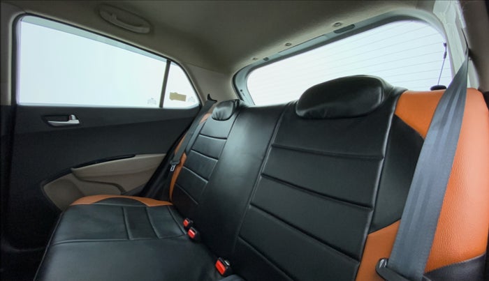 2018 Hyundai Grand i10 SPORTZ 1.2 KAPPA VTVT, Petrol, Manual, 30,541 km, Right Side Rear Door Cabin