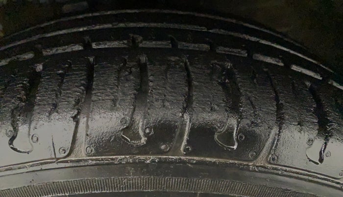 2017 Tata Zest XE PETROL, Petrol, Manual, 30,419 km, Left Front Tyre Tread