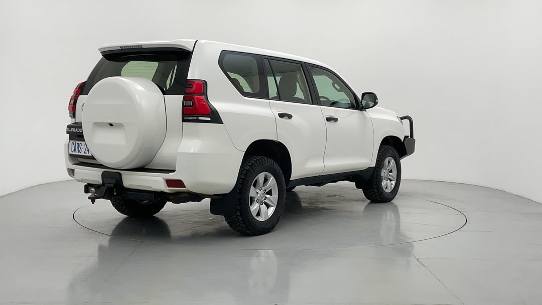 Right Back Diagonal (45- Degree) View