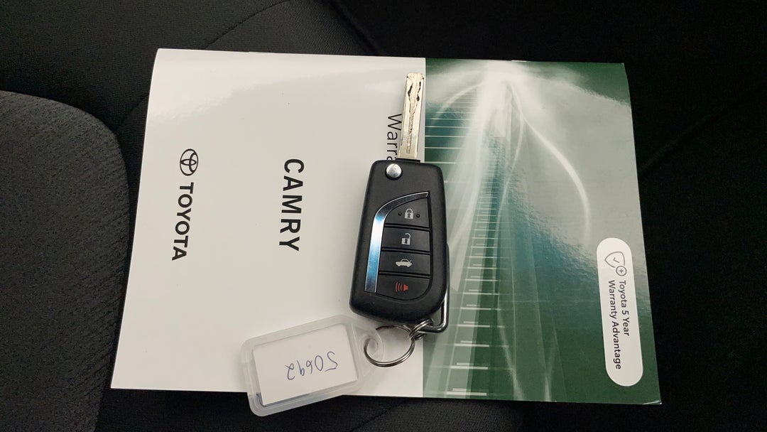 2023 Toyota Camry Ascent, Automatic, 54631 km, Key Close-up