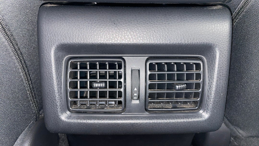 2023 Toyota Camry Ascent, Automatic, 54631 km, Rear A/C Vent