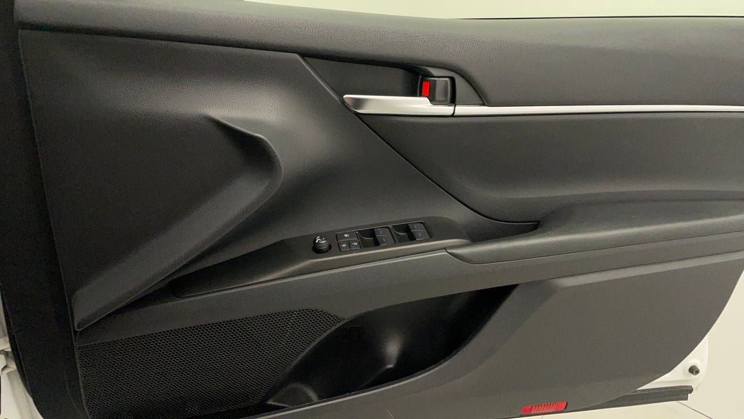 2023 Toyota Camry Ascent, Automatic, 54631 km, Speaker View