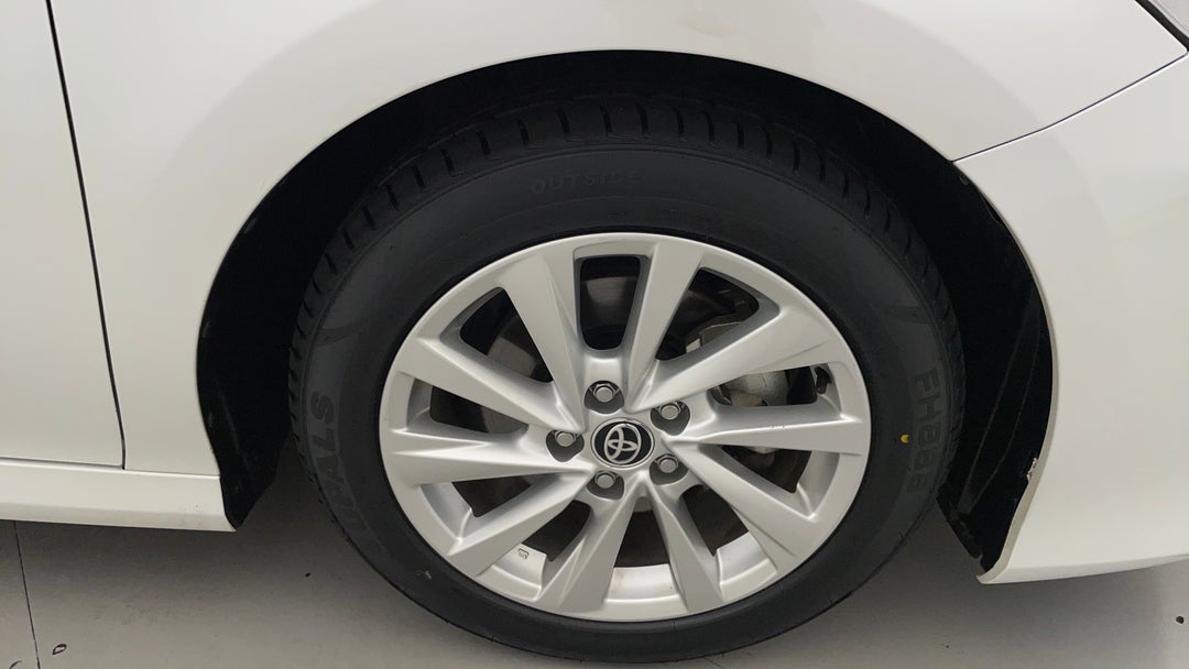 2023 Toyota Camry Ascent, Automatic, 54631 km, Right Front Wheel