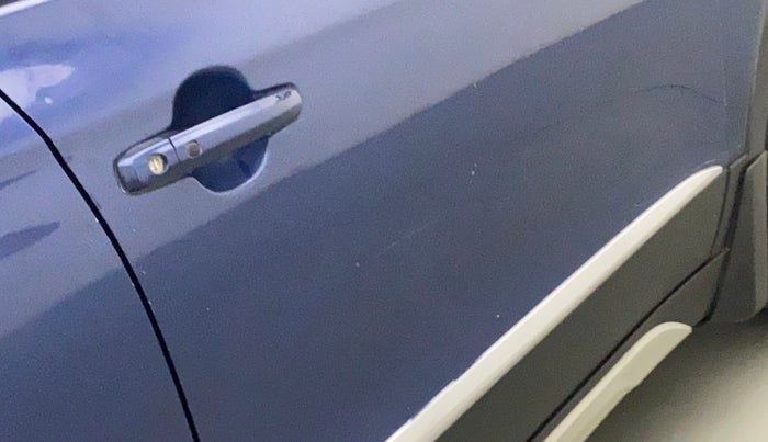 2018 Maruti S Cross ZETA 1.3, Diesel, Manual, 79,760 km, Driver-side door - Minor scratches