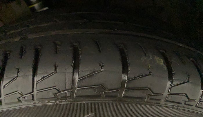 2018 Maruti S Cross ZETA 1.3, Diesel, Manual, 79,760 km, Left Front Tyre Tread