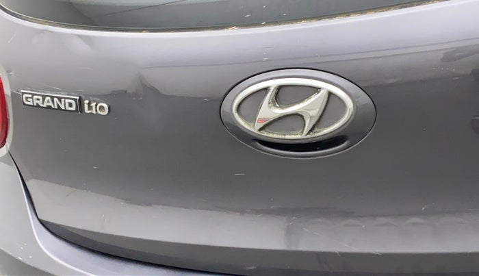 2016 Hyundai Grand i10 SPORTZ 1.2 KAPPA VTVT, Petrol, Manual, 35,432 km, Dicky (Boot door) - Slightly dented