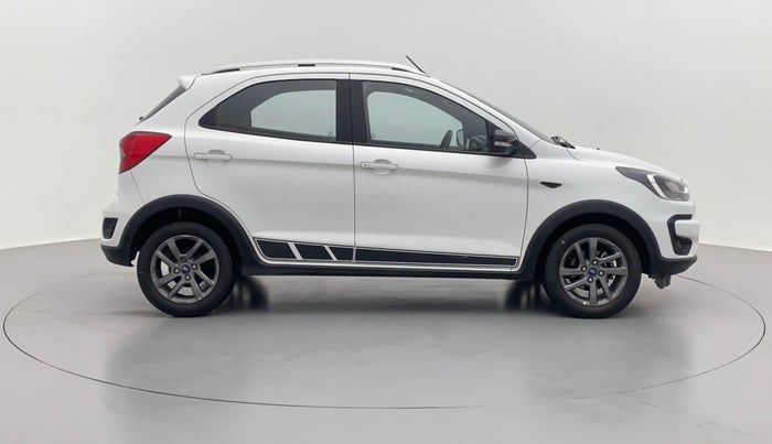 2018 Ford FREESTYLE TITANIUM 1.2 TI-VCT MT, Petrol, Manual, 27,309 km, Right Side View
