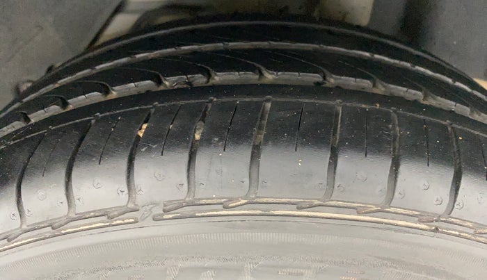 2018 Ford FREESTYLE TITANIUM 1.2 TI-VCT MT, Petrol, Manual, 27,309 km, Left Rear Tyre Tread