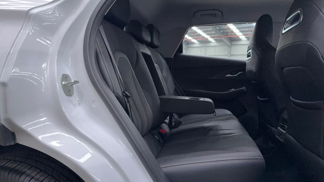 2025 Chery C5 Urban, Automatic, 17709 km, Right Side Rear Door Cabin View