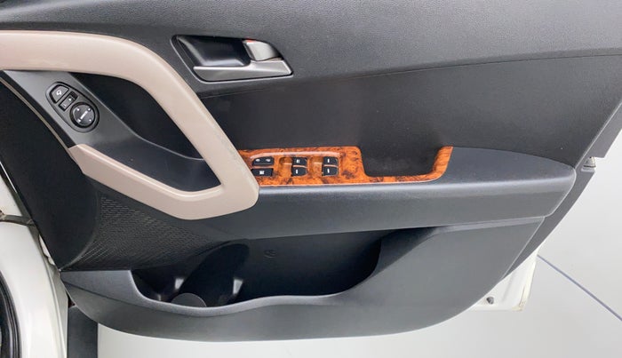 2016 Hyundai Creta 1.6 SX PLUS AUTO PETROL, Petrol, Automatic, 88,343 km, Driver Side Door Panels Control