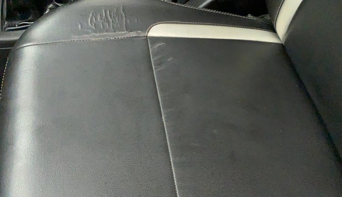 2015 Maruti Swift VXI, Petrol, Manual, 91,281 km, Front left seat (passenger seat) - Cover slightly torn