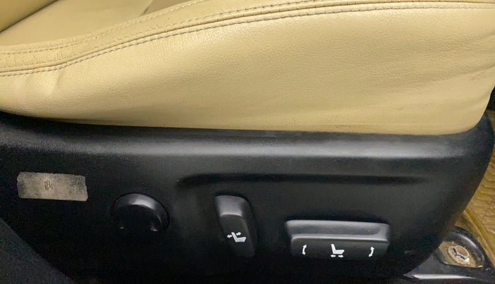 2018 Toyota Corolla Altis VL CVT PETROL, Petrol, Automatic, 77,261 km, Driver Side Adjustment Panel