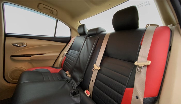 2018 Toyota YARIS G MT, Petrol, Manual, 29,591 km, Right Side Rear Door Cabin