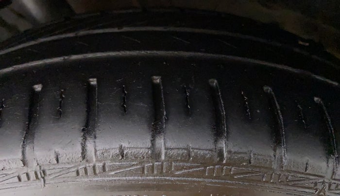 2018 Toyota YARIS G MT, Petrol, Manual, 29,591 km, Left Front Tyre Tread