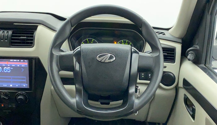 2020 Mahindra Scorpio S5, Diesel, Manual, 36,320 km, Steering Wheel Close Up