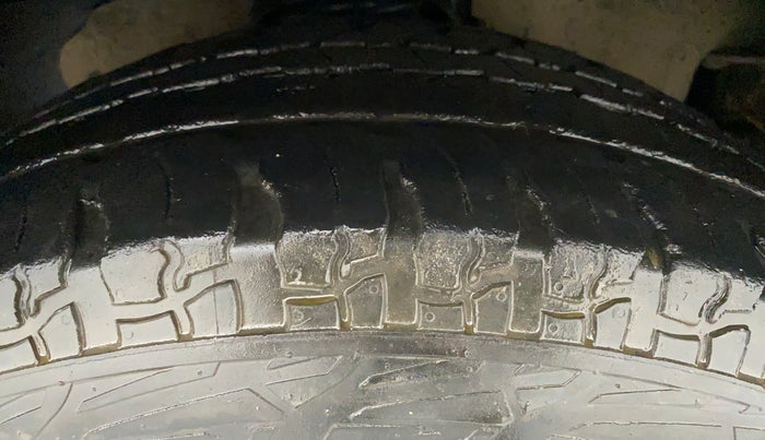 2020 Mahindra Scorpio S5, Diesel, Manual, 36,320 km, Right Front Tyre Tread