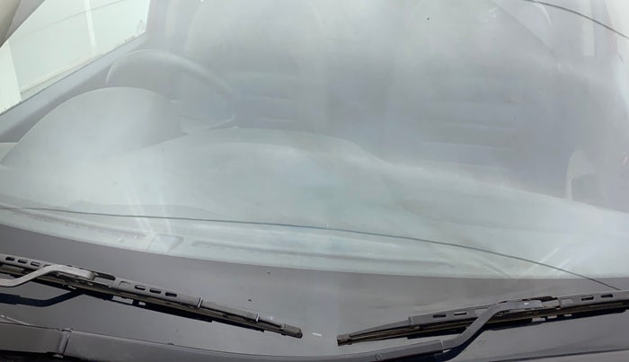 2017 Hyundai Grand i10 ERA 1.2 KAPPA VTVT, Petrol, Manual, 28,399 km, Front windshield - Minor spot on windshield