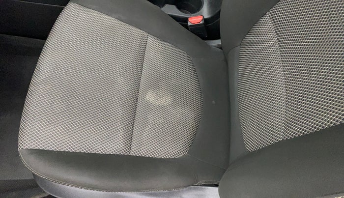 2016 Hyundai Creta SX PLUS 1.6 PETROL, Petrol, Manual, 81,853 km, Front left seat (passenger seat) - Cover slightly stained