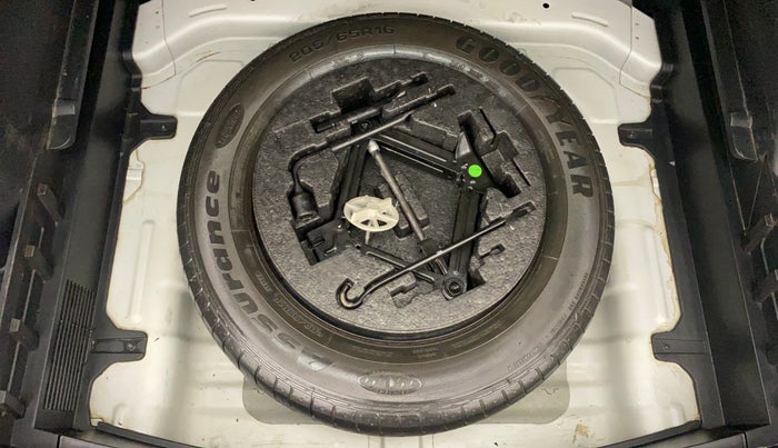 2016 Hyundai Creta SX PLUS 1.6 PETROL, Petrol, Manual, 81,853 km, Spare Tyre