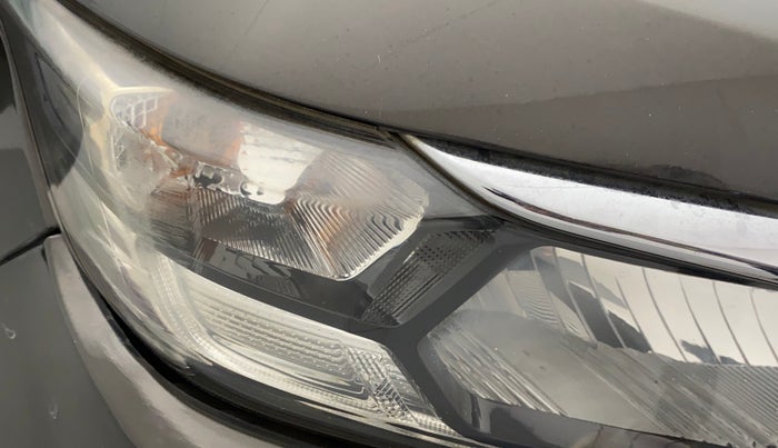 2018 Honda Amaze 1.5L I-DTEC V CVT, Diesel, Automatic, 90,087 km, Right headlight - Minor scratches