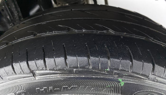 2018 Maruti Alto 800 LXI, Petrol, Manual, 45,029 km, Left Rear Tyre Tread
