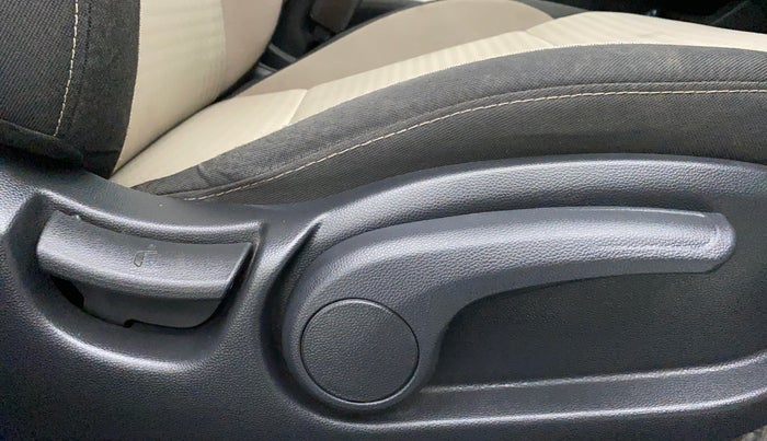 2019 Hyundai Elite i20 ASTA 1.2 (O), Petrol, Manual, 9,774 km, Driver Side Adjustment Panel