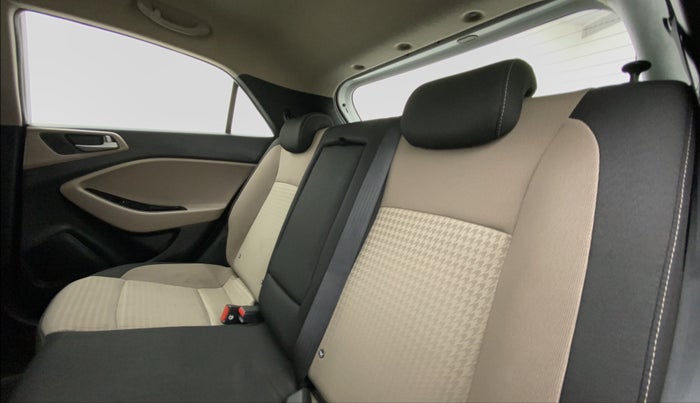 2019 Hyundai Elite i20 ASTA 1.2 (O), Petrol, Manual, 9,774 km, Right Side Rear Door Cabin