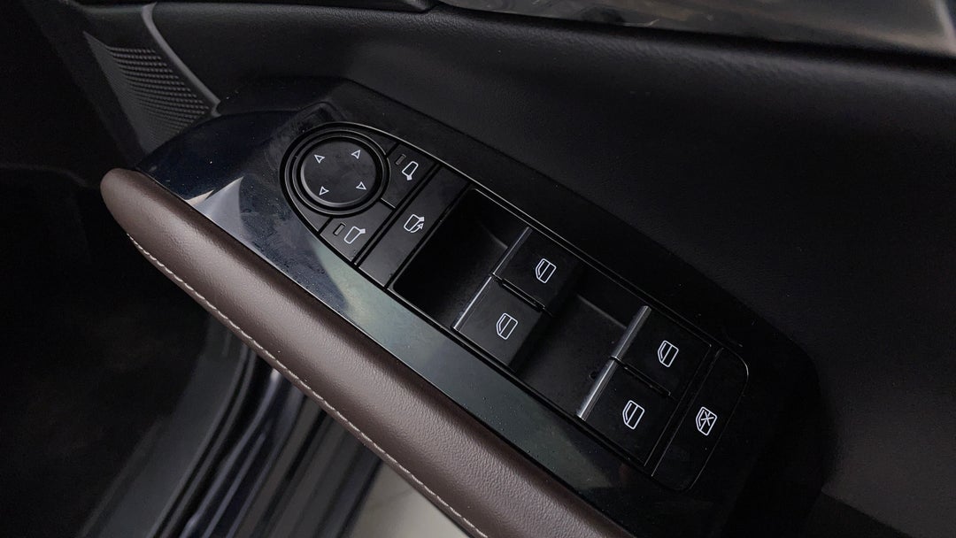 2021 Mazda CX-30 G25 Touring (fwd), Automatic, 54505 km, Drivers Side Door Panel Controls