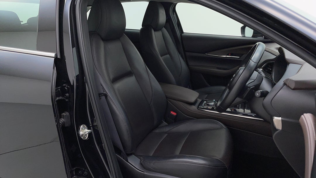 2021 Mazda CX-30 G25 Touring (fwd), Automatic, 54505 km, Right Side Front Door Cabin View