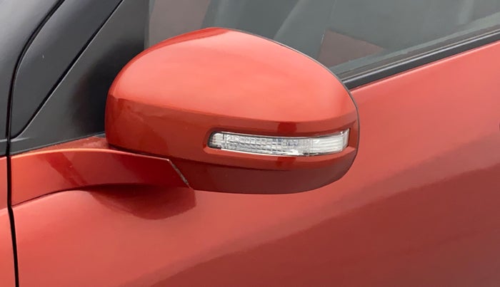 2012 Maruti Swift VDI, Diesel, Manual, 50,018 km, Left rear-view mirror - Indicator light has minor damage