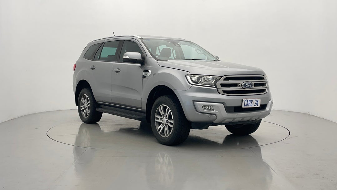 Right Front Diagonal (45- Degree) View