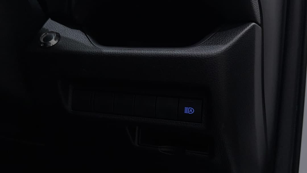 2021 Toyota RAV4 Gx (AWD) Hybrid, Automatic, 95851 km, Utility Switches/Buttons