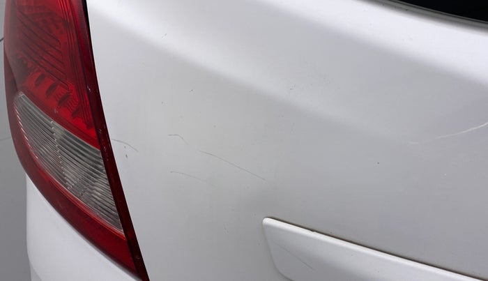 2019 Datsun Go Plus T, Petrol, Manual, 47,592 km, Dicky (Boot door) - Minor scratches
