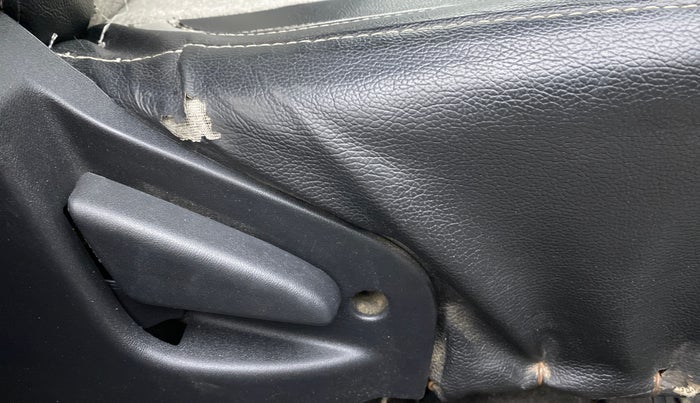 2019 Datsun Go Plus T, Petrol, Manual, 47,592 km, Driver Side Adjustment Panel